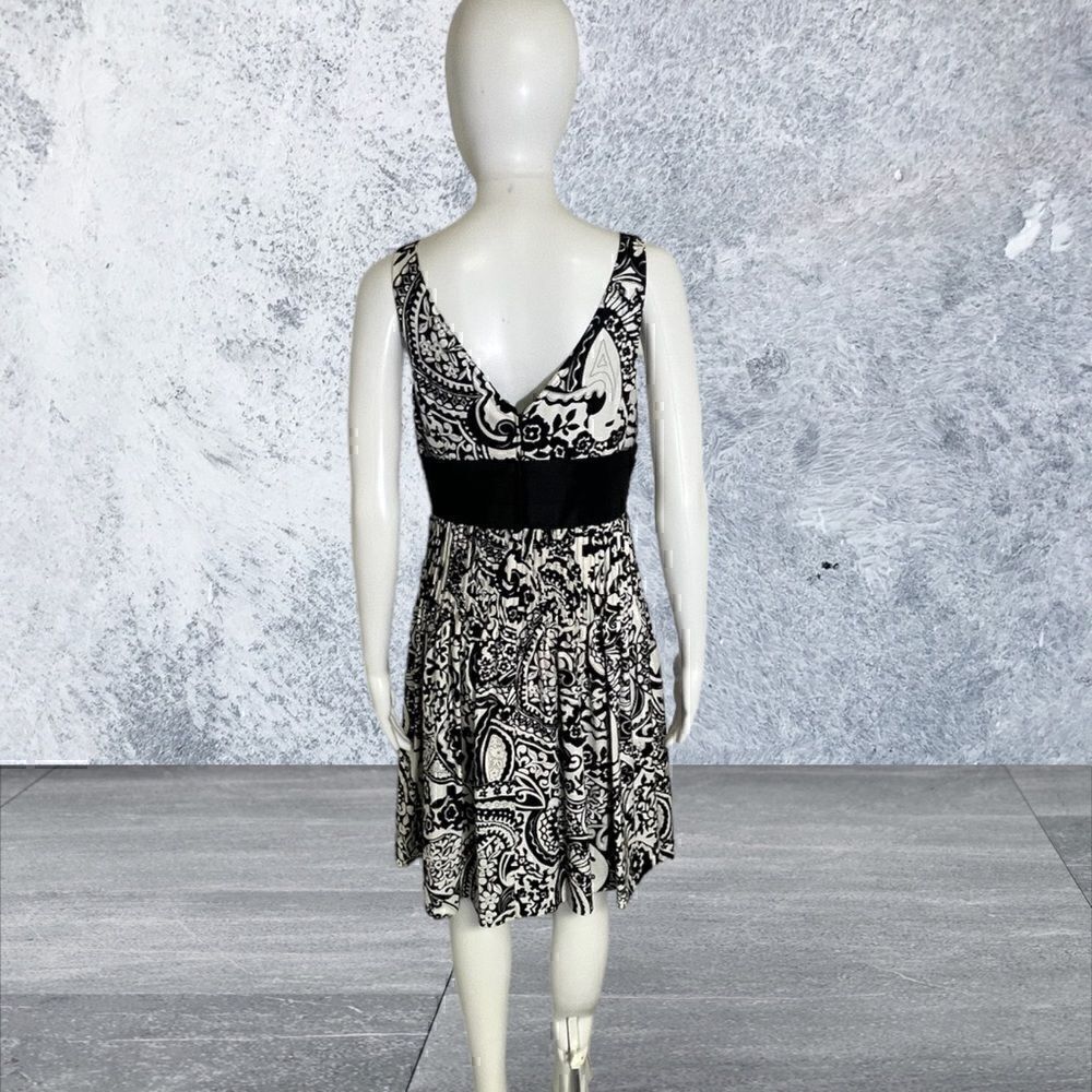 Rickie Freeman Teri Jon Sleeveless V Neck Black & White Dress W Bow Detail - Picture 5 of 8